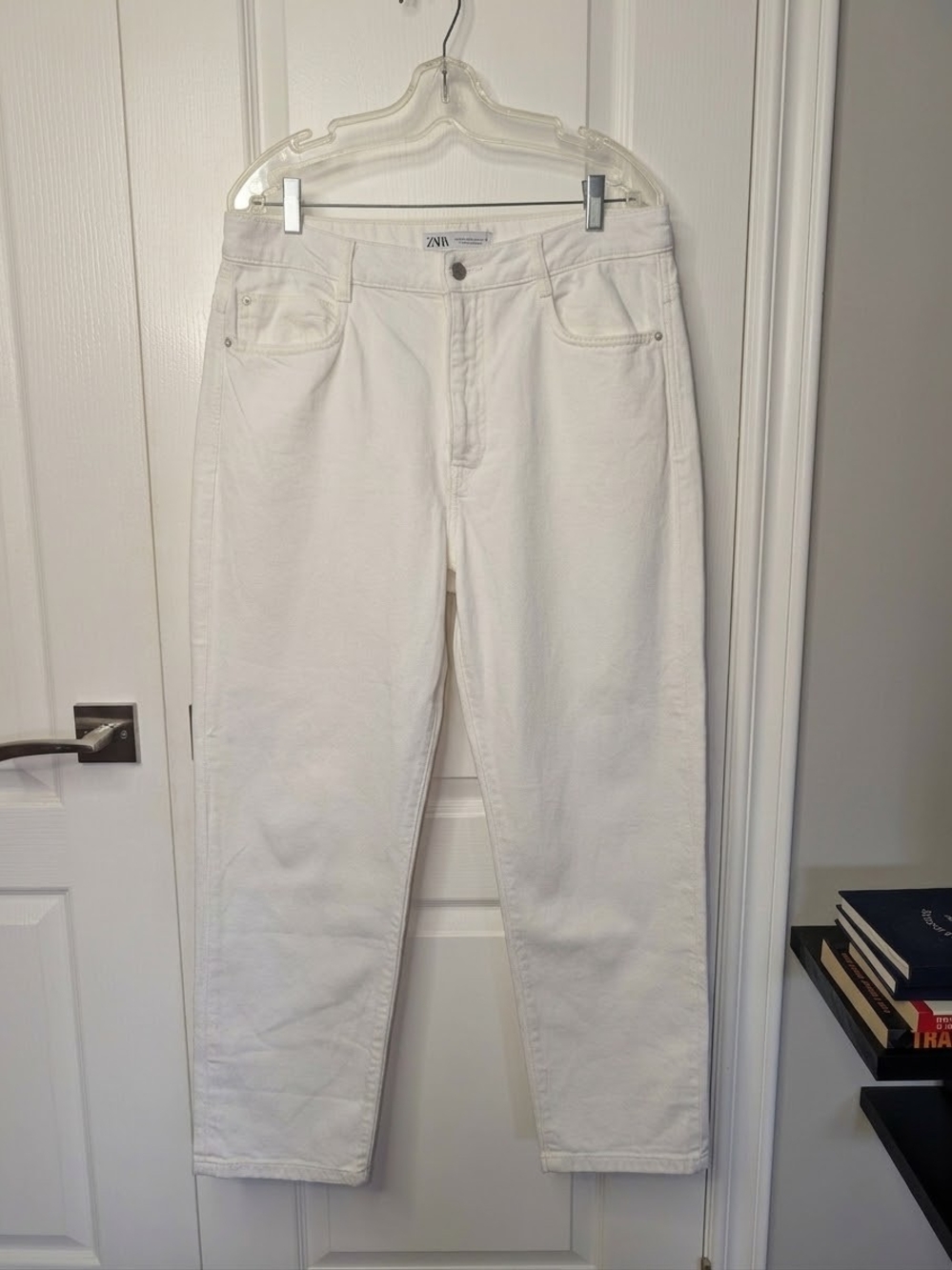 Zara White High-Rise Straight Jeans